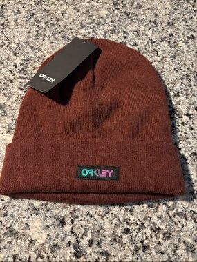 Oakley knit beanie in rust